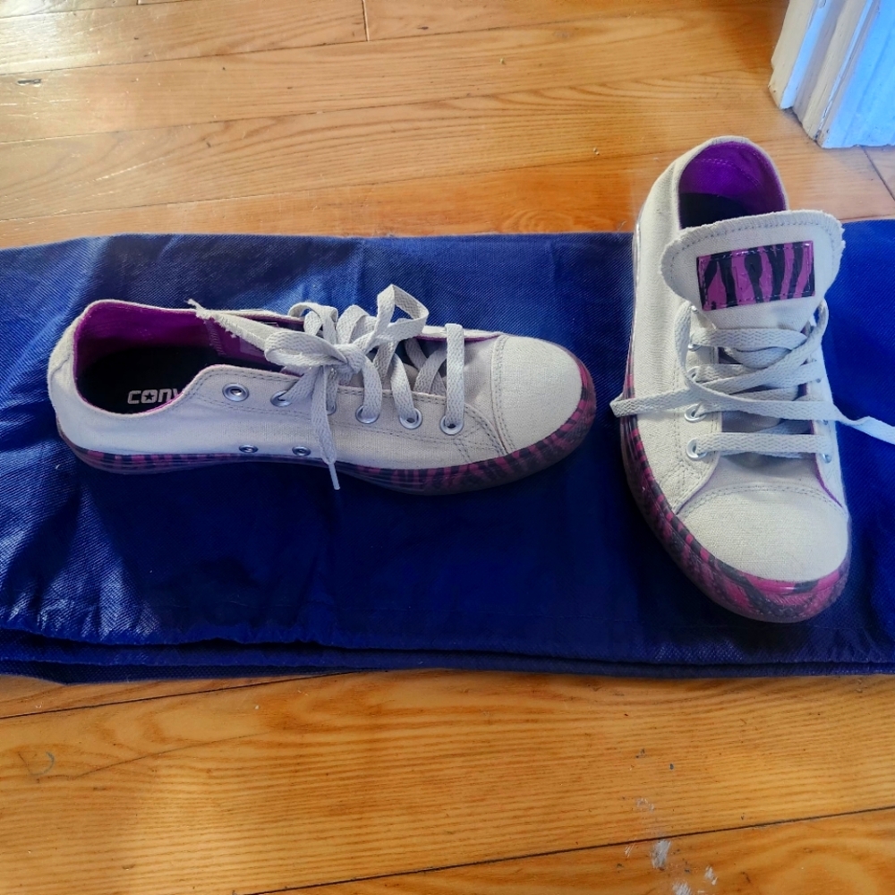 Zebra print soles purple white black